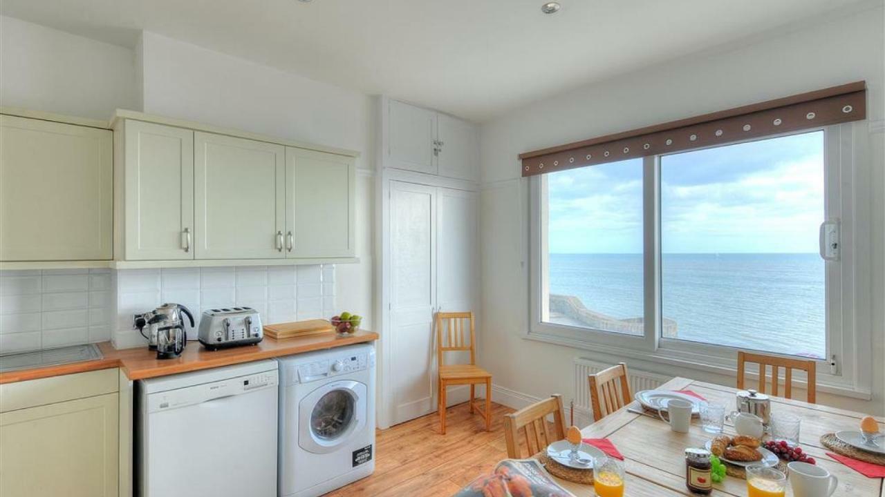 The Cormorants Apartment Lyme Regis Exterior photo