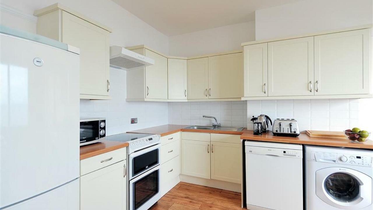 The Cormorants Apartment Lyme Regis Exterior photo